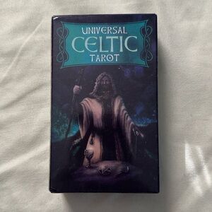 Universal Celtic tarot deck